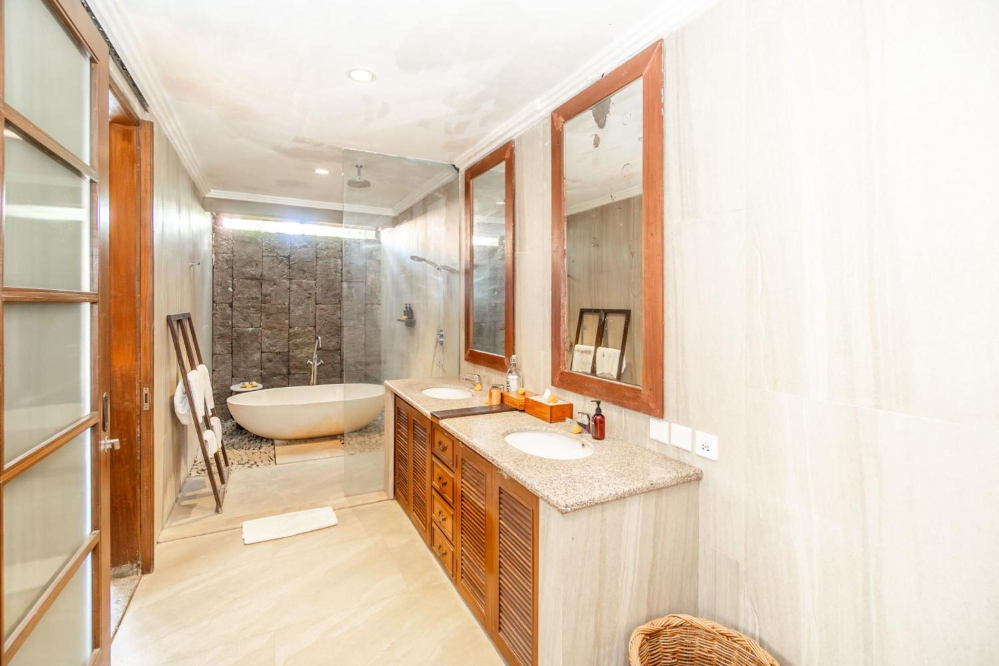 Kecapi Villa Seminyak By Ini Vie Hospitality Exteriér fotografie