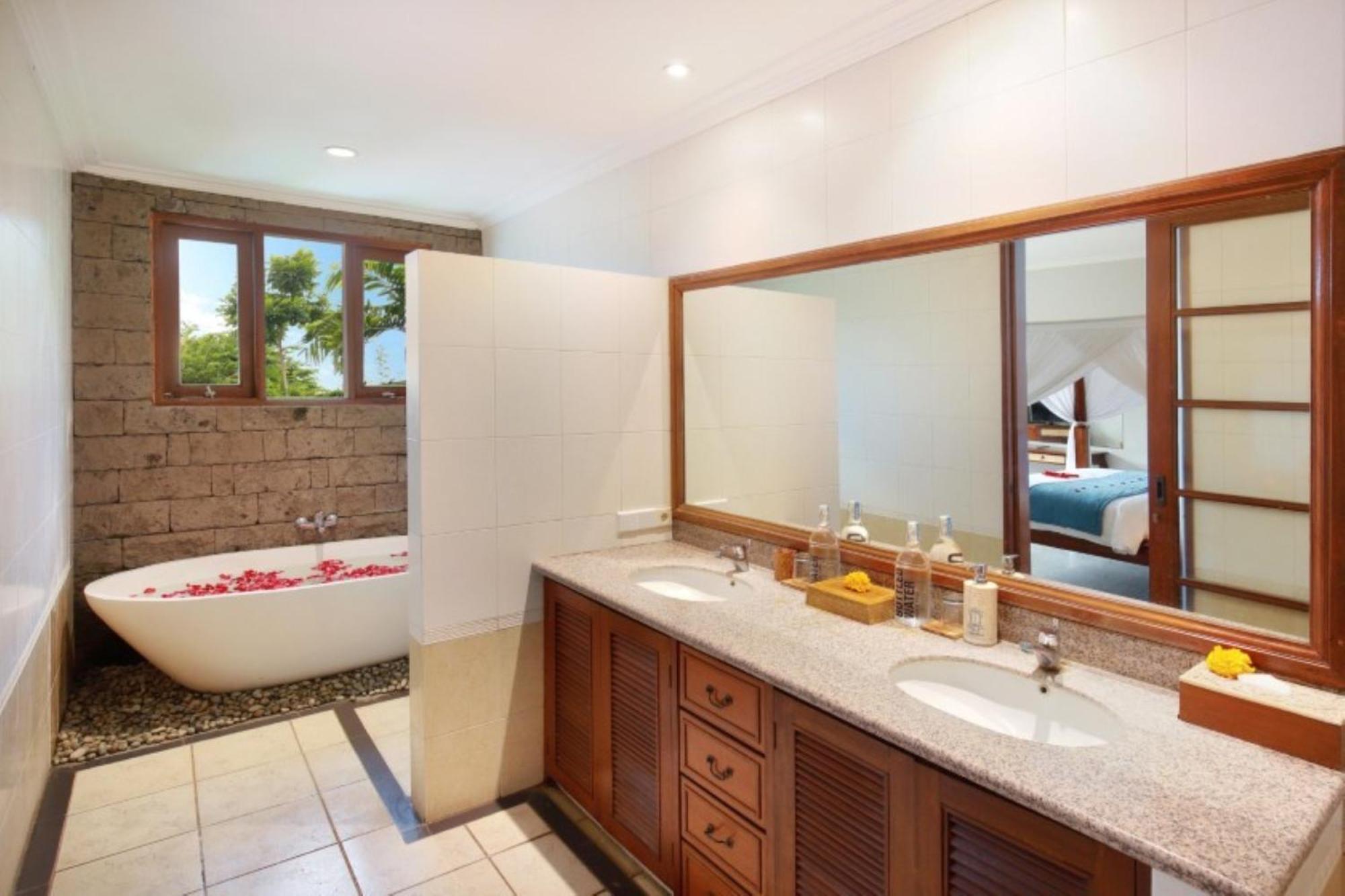 Kecapi Villa Seminyak By Ini Vie Hospitality Exteriér fotografie