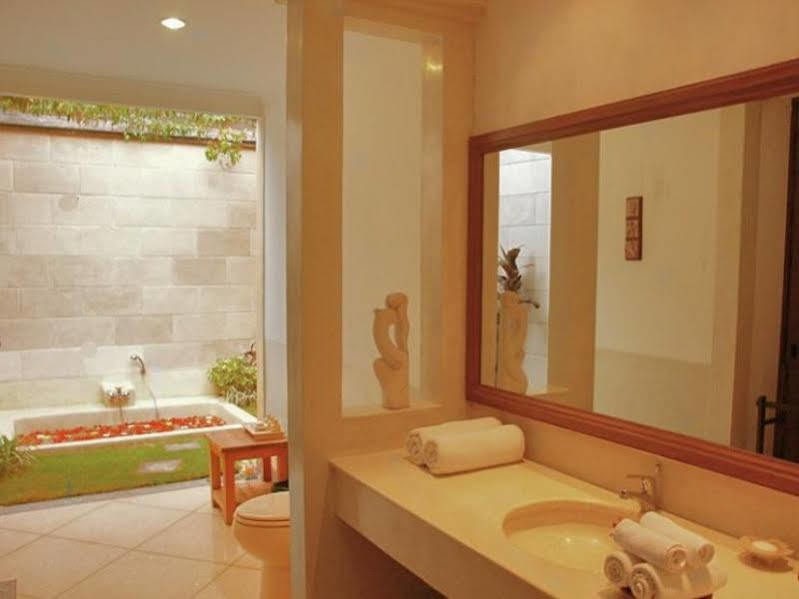 Kecapi Villa Seminyak By Ini Vie Hospitality Exteriér fotografie